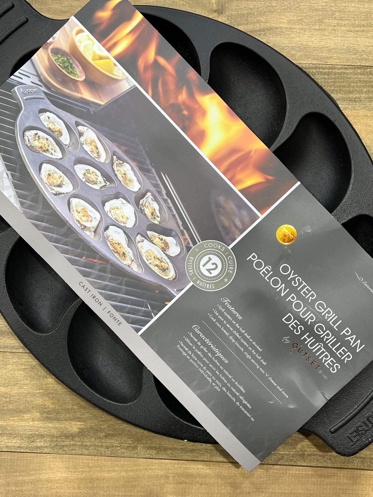 UOIENRT 3 Pack Oyster Plate, Stainless Steel 8 Slots Oyster Grill Pan with  Center Slot Multi-Functional Grill Pan for Oysters and Scallop, Sauce and