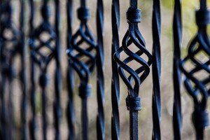 fence-450670_1920