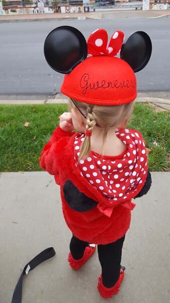 Minnie Mouse is ready for her flight home!
