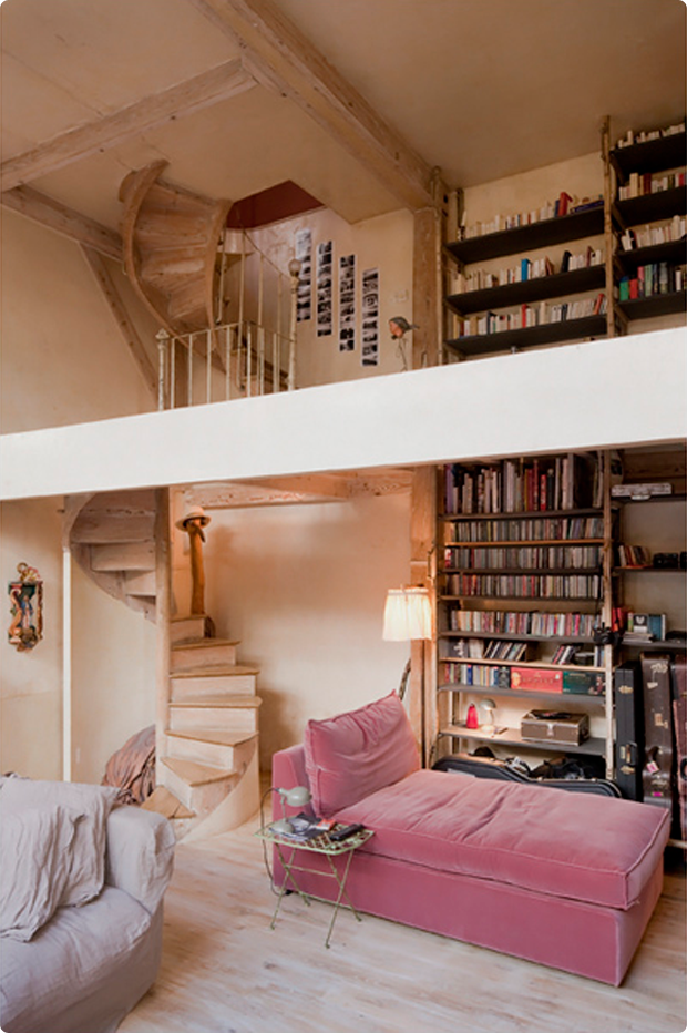 Unmasked Beauty : Threadbare Paris Home : Living Space