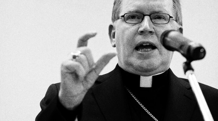 Kardinaal en aartsbisschop van Utrecht Wim Eijk
