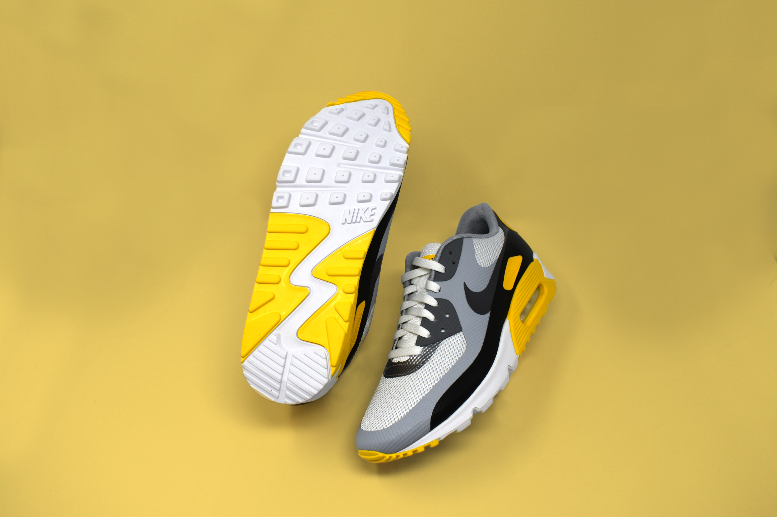 air max hyperfuse livestrong