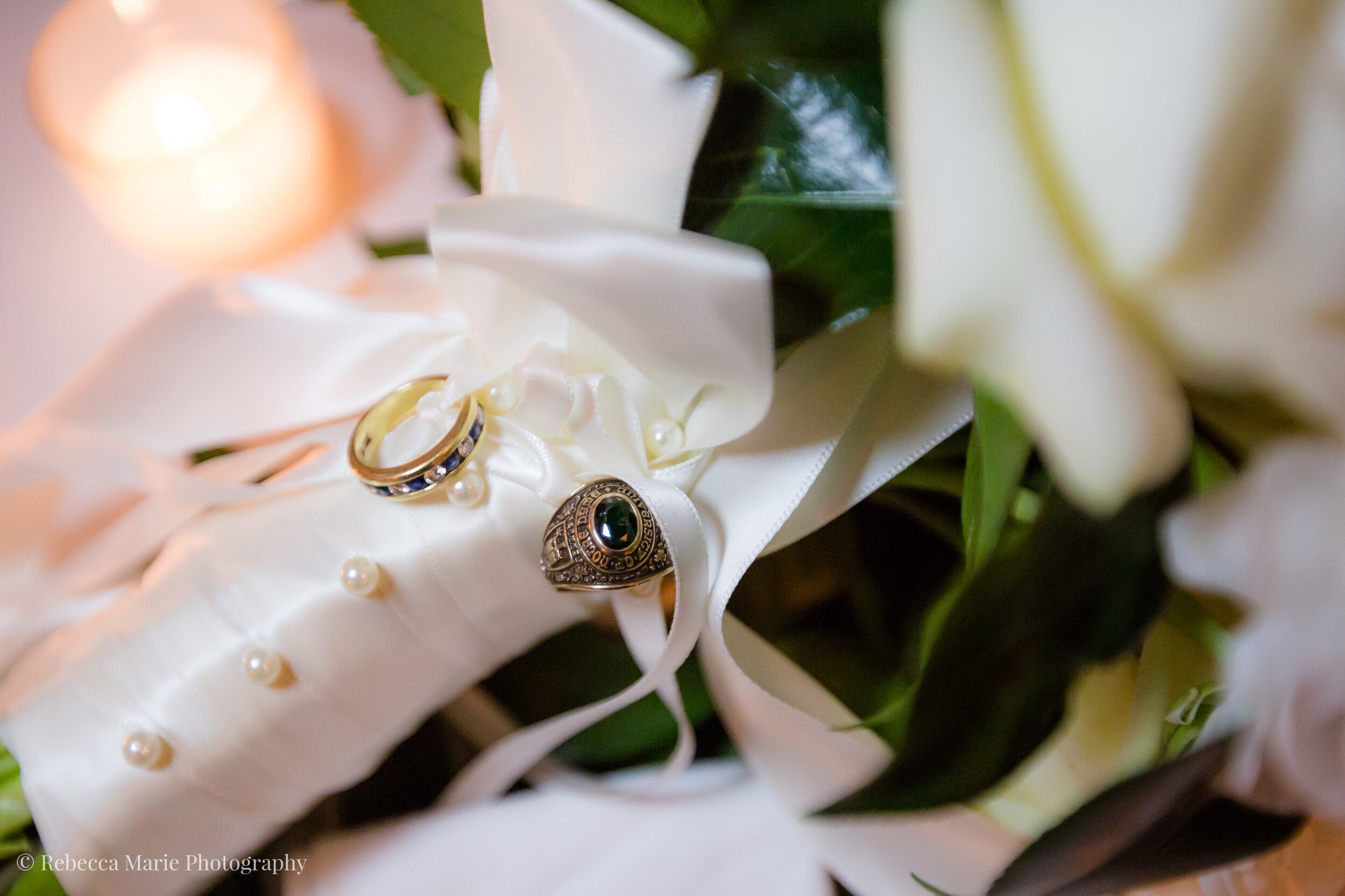 intimate-christmas-wedding-chicago-rebecca-marie-photography_0019
