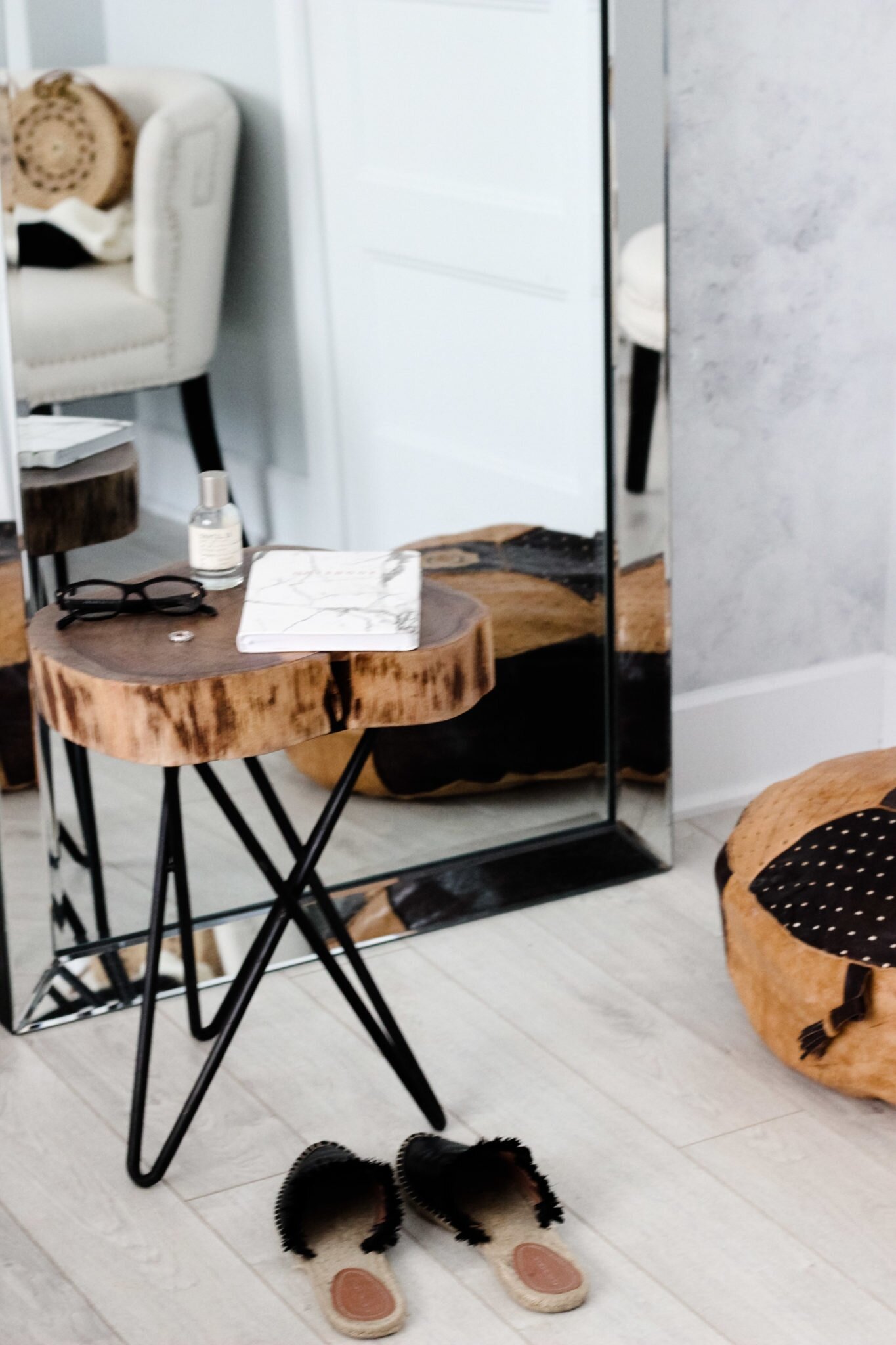 Wooden side table | Bedroom makeover