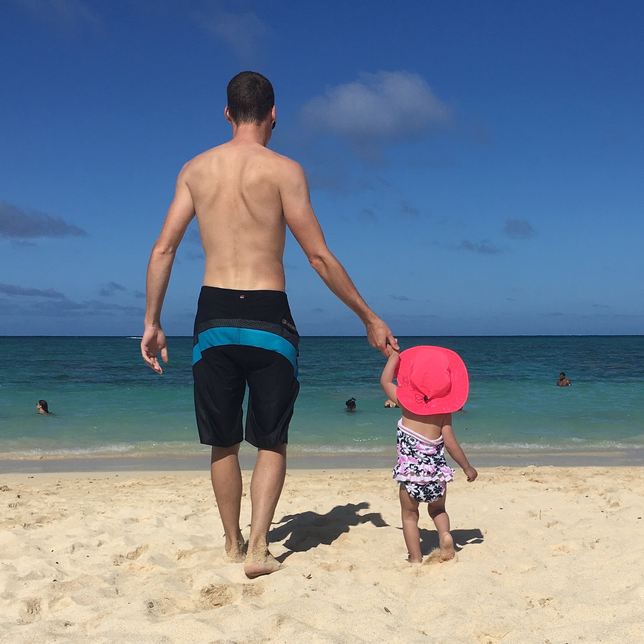 3 of the most amazing kid friendly beaches on Oahu. Visit shortsweetmom.com to see these must visit locations and more or pin for later. 