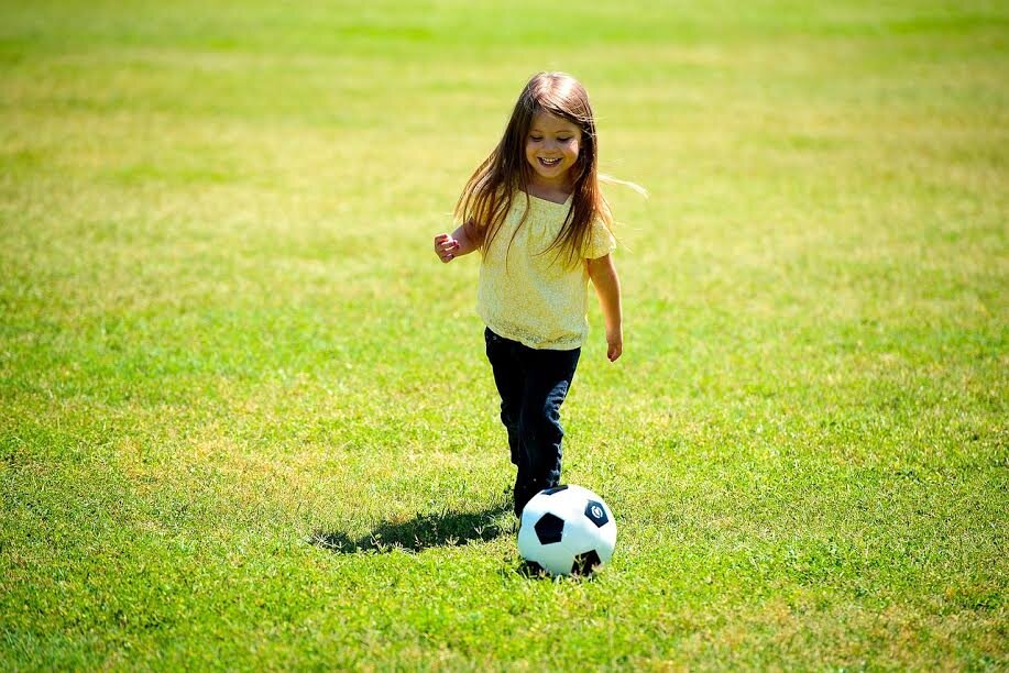 Best sport activities to strengthen the family bonds, a guest post. Visit shortsweetmom.com and be inspired to get active with your kiddos. 