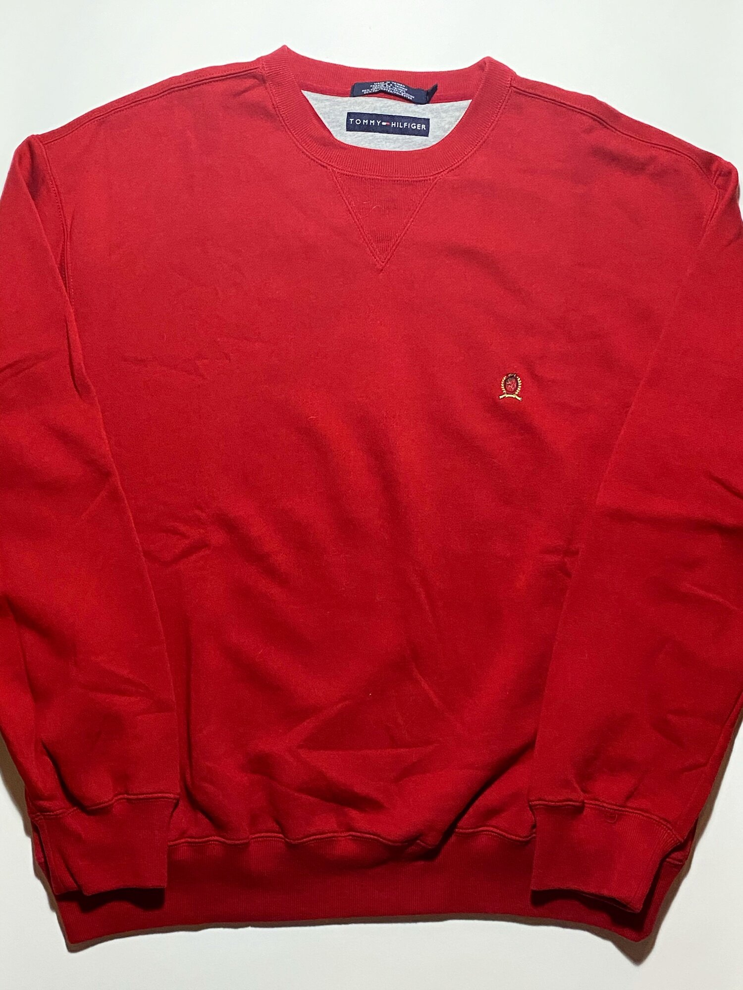 second wind Sweatshirt Embroidered Crest — Hilfiger thrift Tommy Crewneck