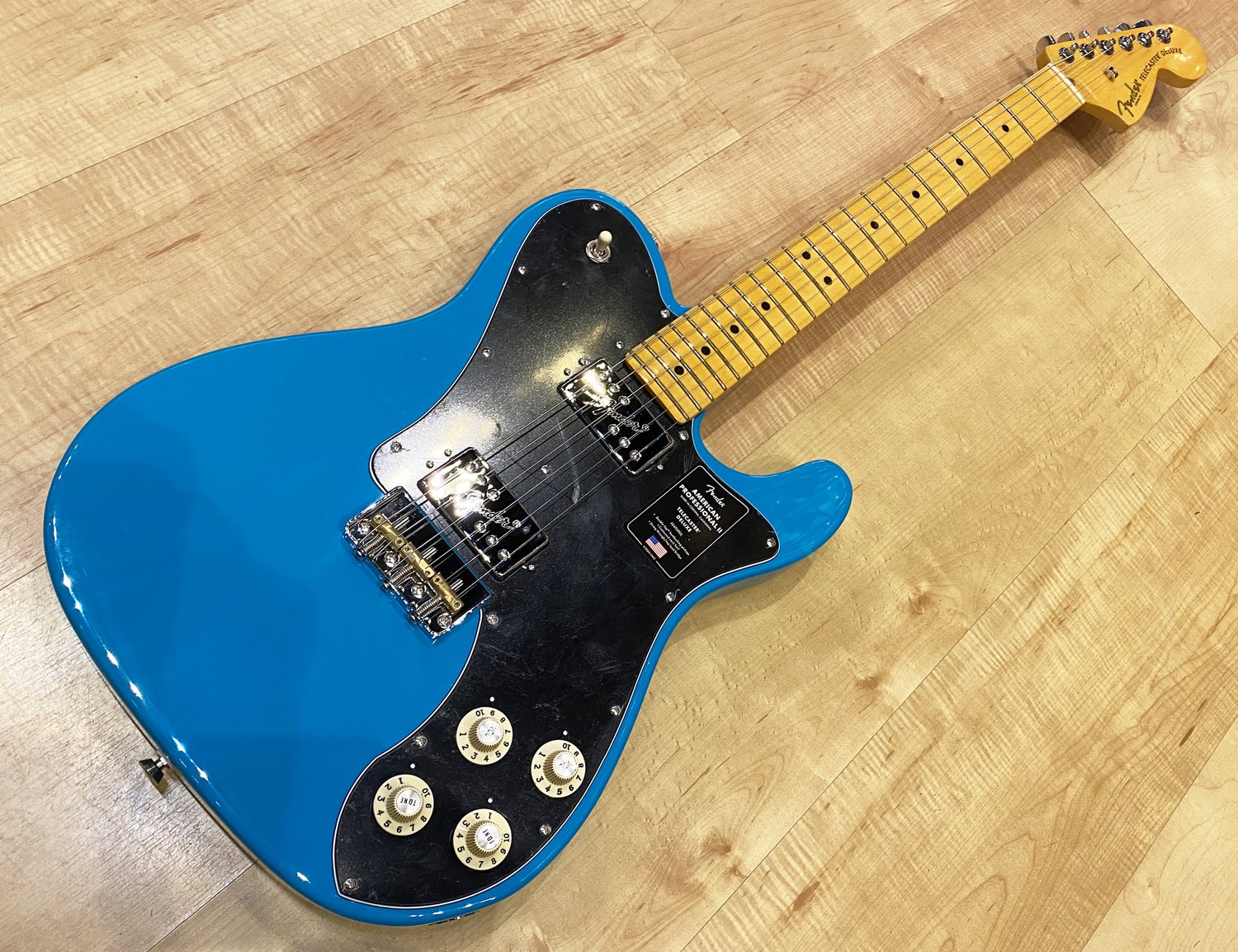 snow enable Persistence Fender American Professional II Telecaster Deluxe Electric Guitars Miami  Blue — Andy Babiuk's Fab Gear
