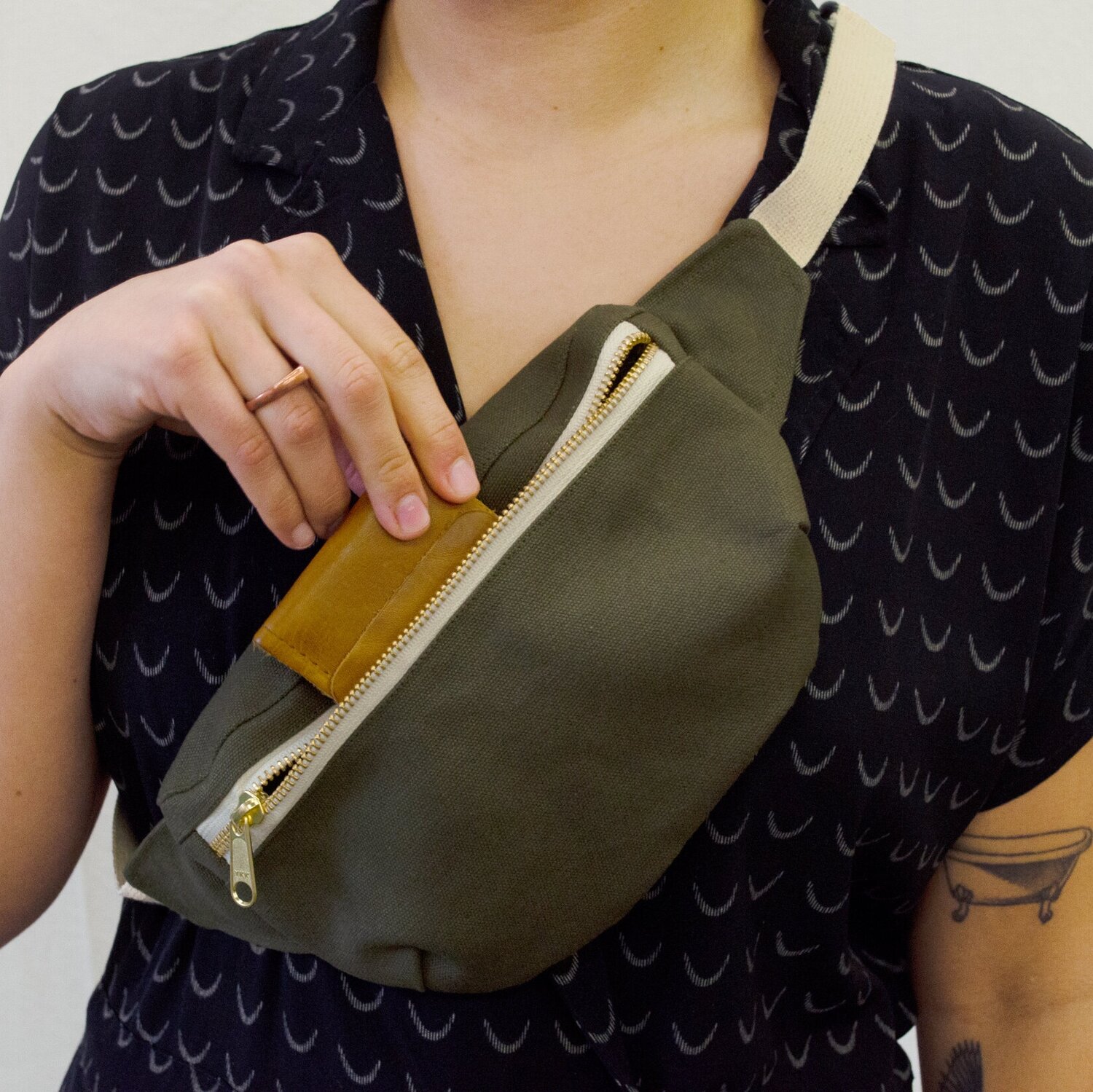 DIY Waist Bag - Belt Bag Tutorial 