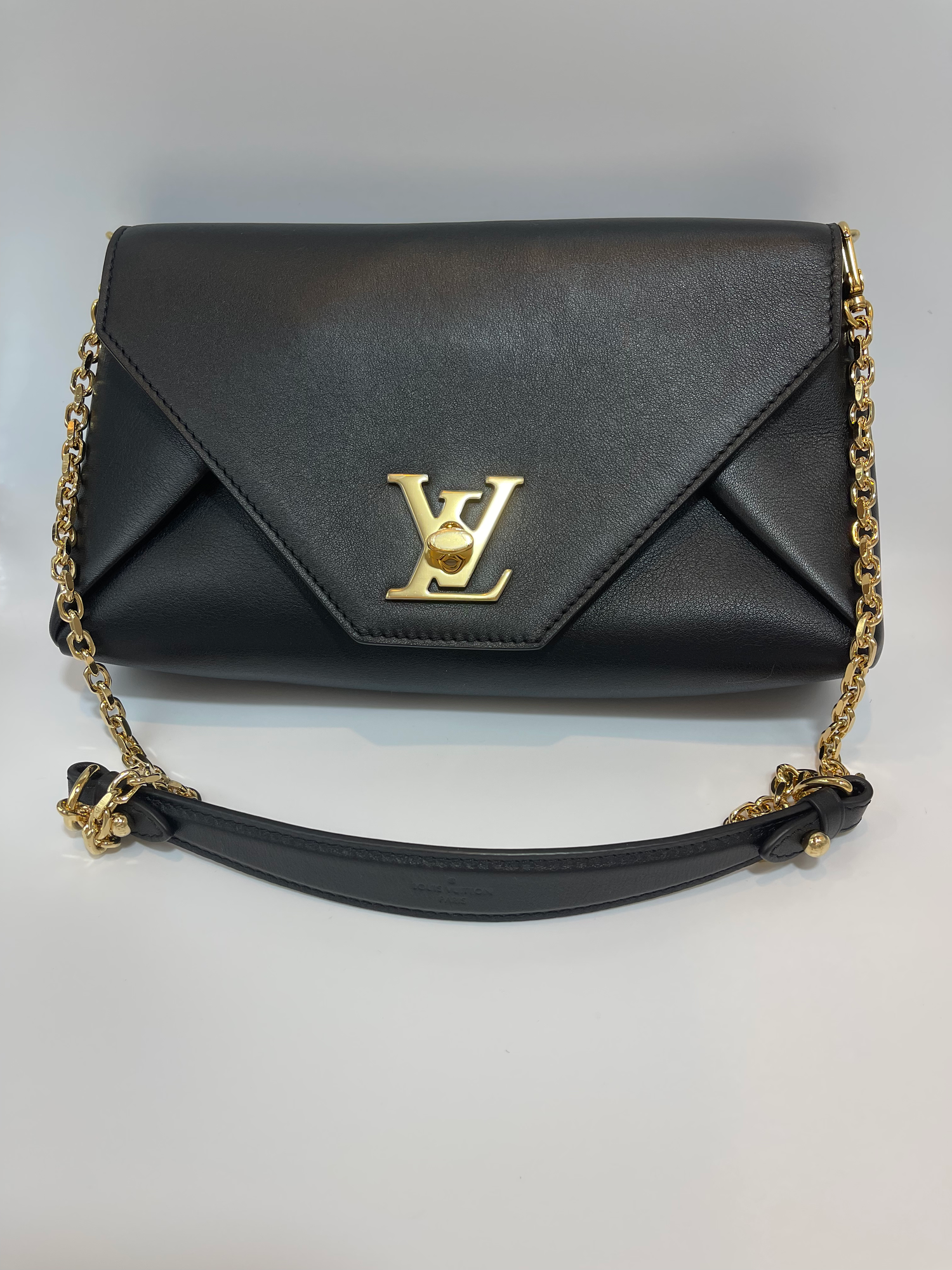 Louis Vuitton Love Note Clutch w/ Strap - Metallic Clutches, Handbags -  LOU801767