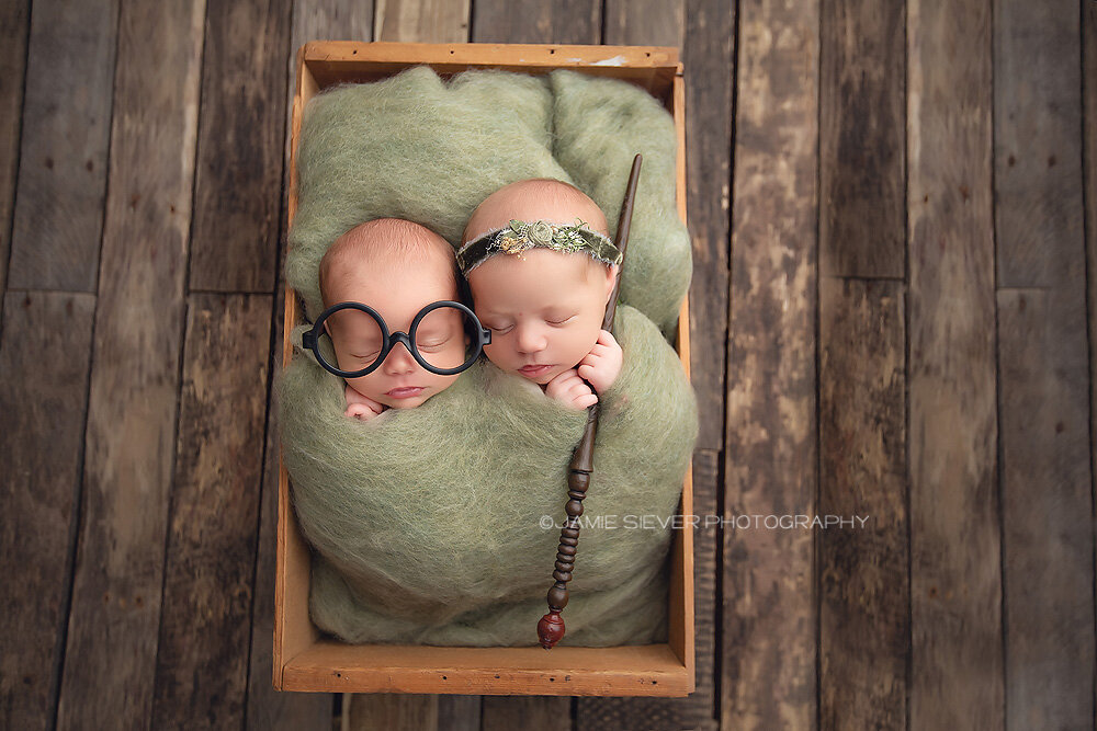 Philadelphia newborn twin photographer