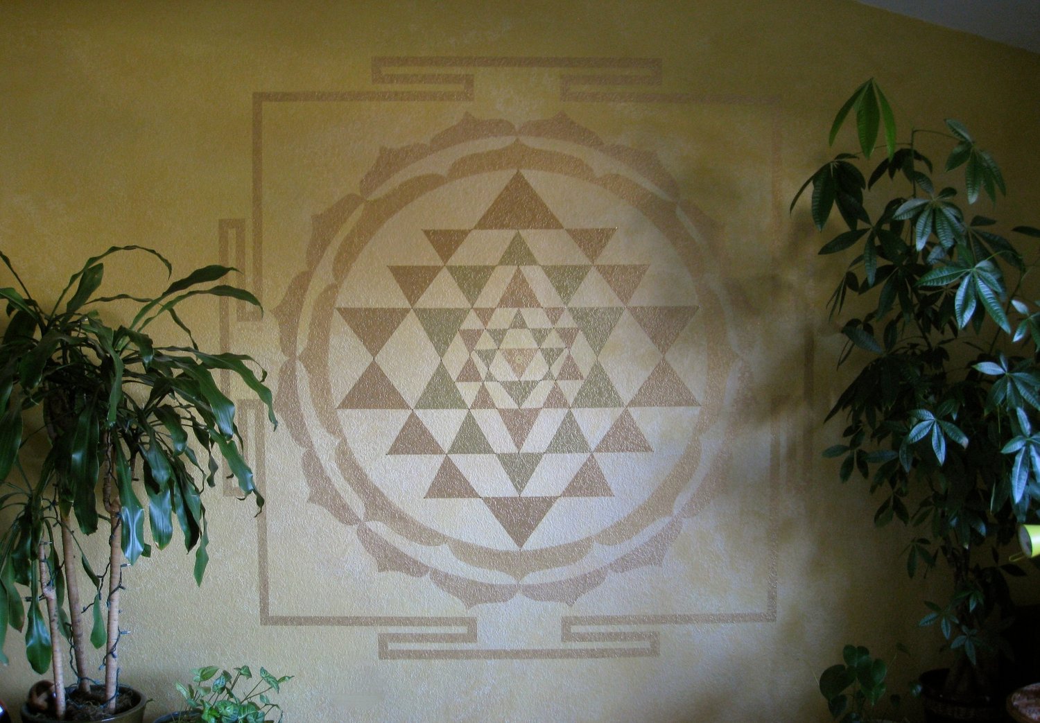 How to Make a Sri Yantra Mural — Maja Apolonia Rodé
