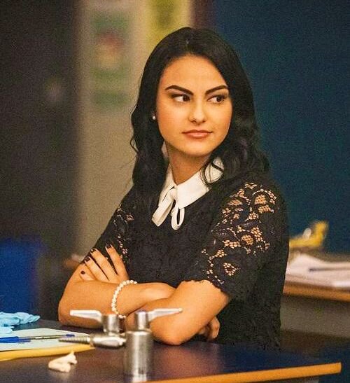 dress like Veronica Lodge from Riverdale