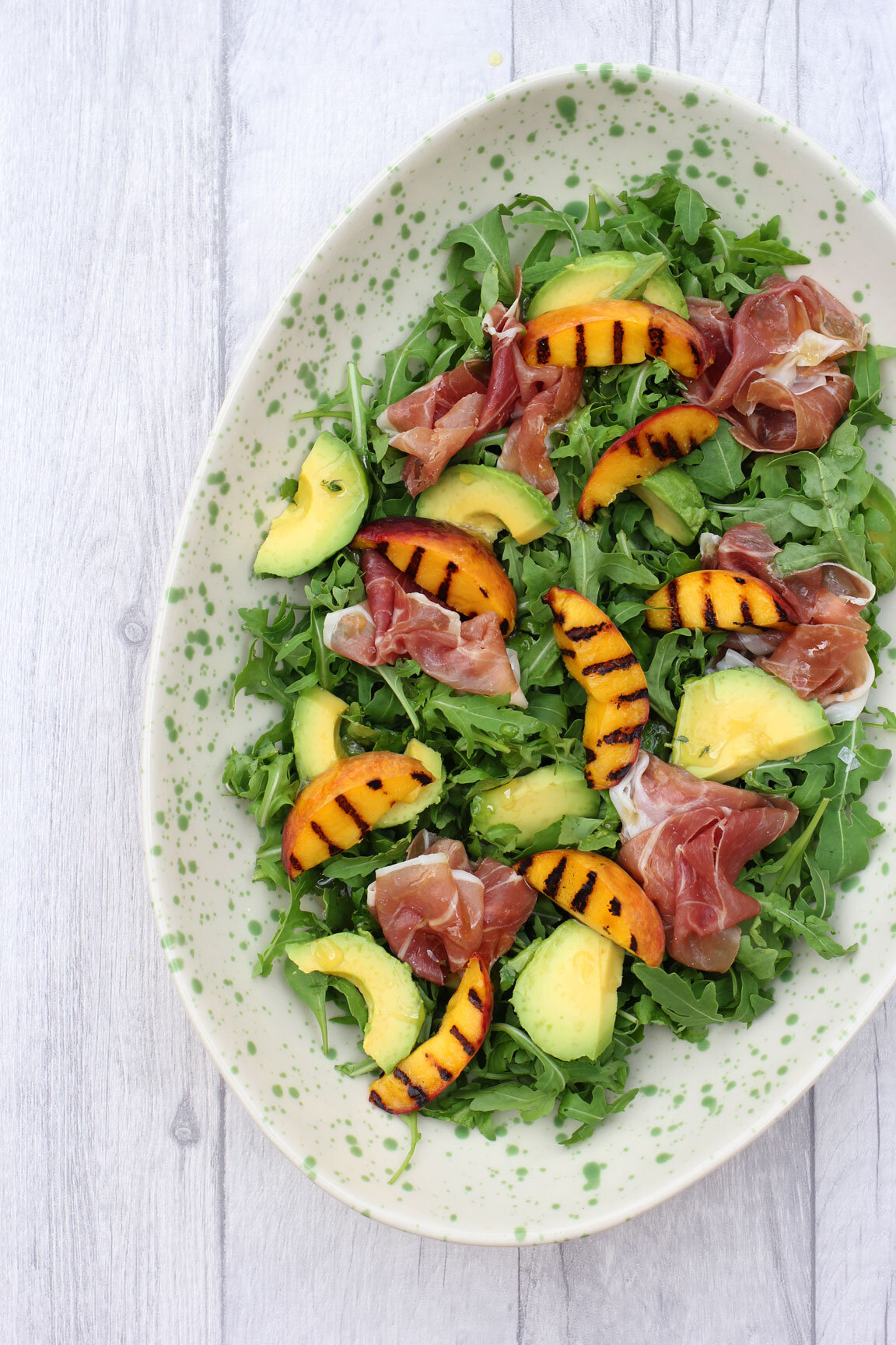 Peach and Prosciutto Salad | The Mother Cooker