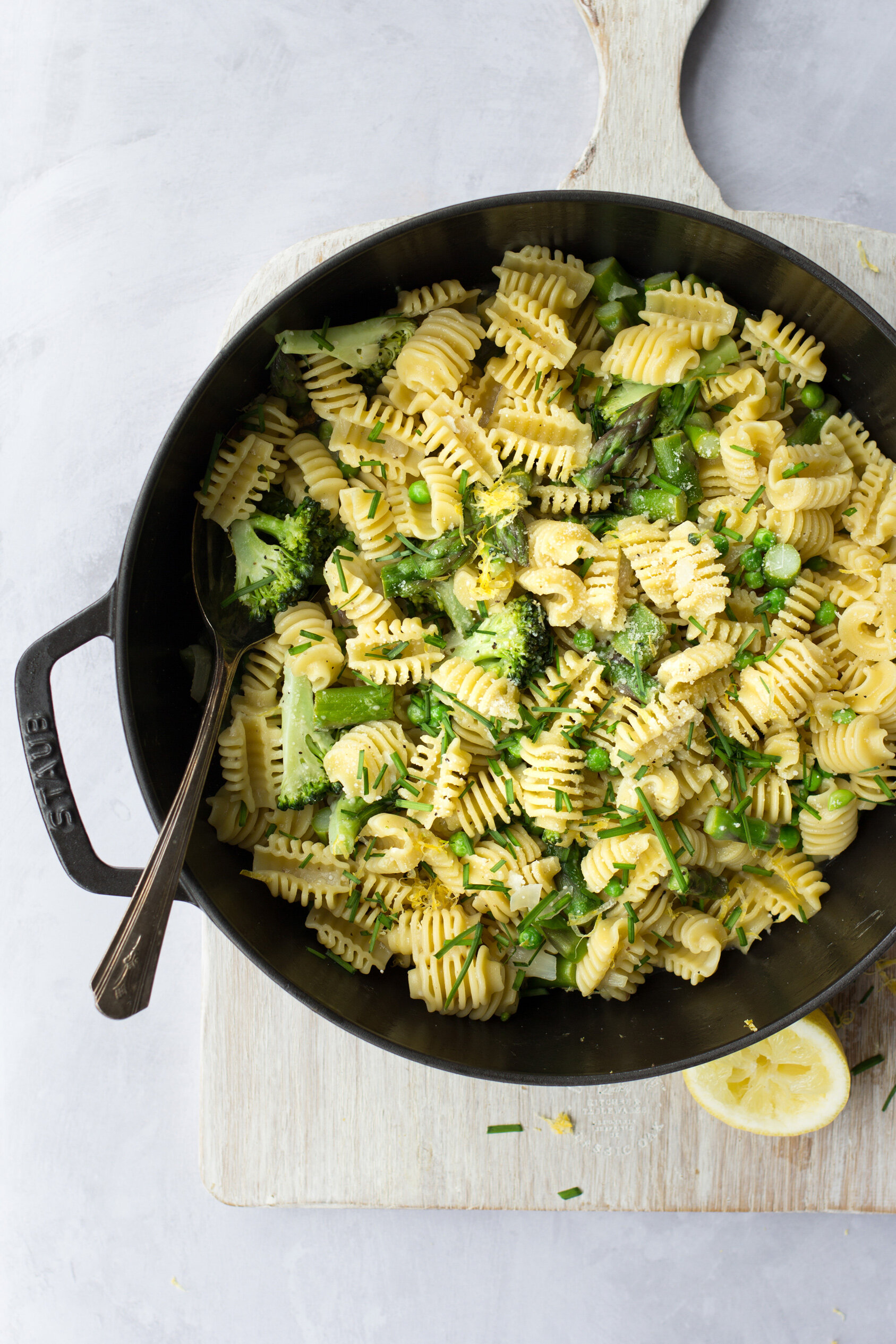 One Pot Vegetable Pasta | The Mother Cooker
