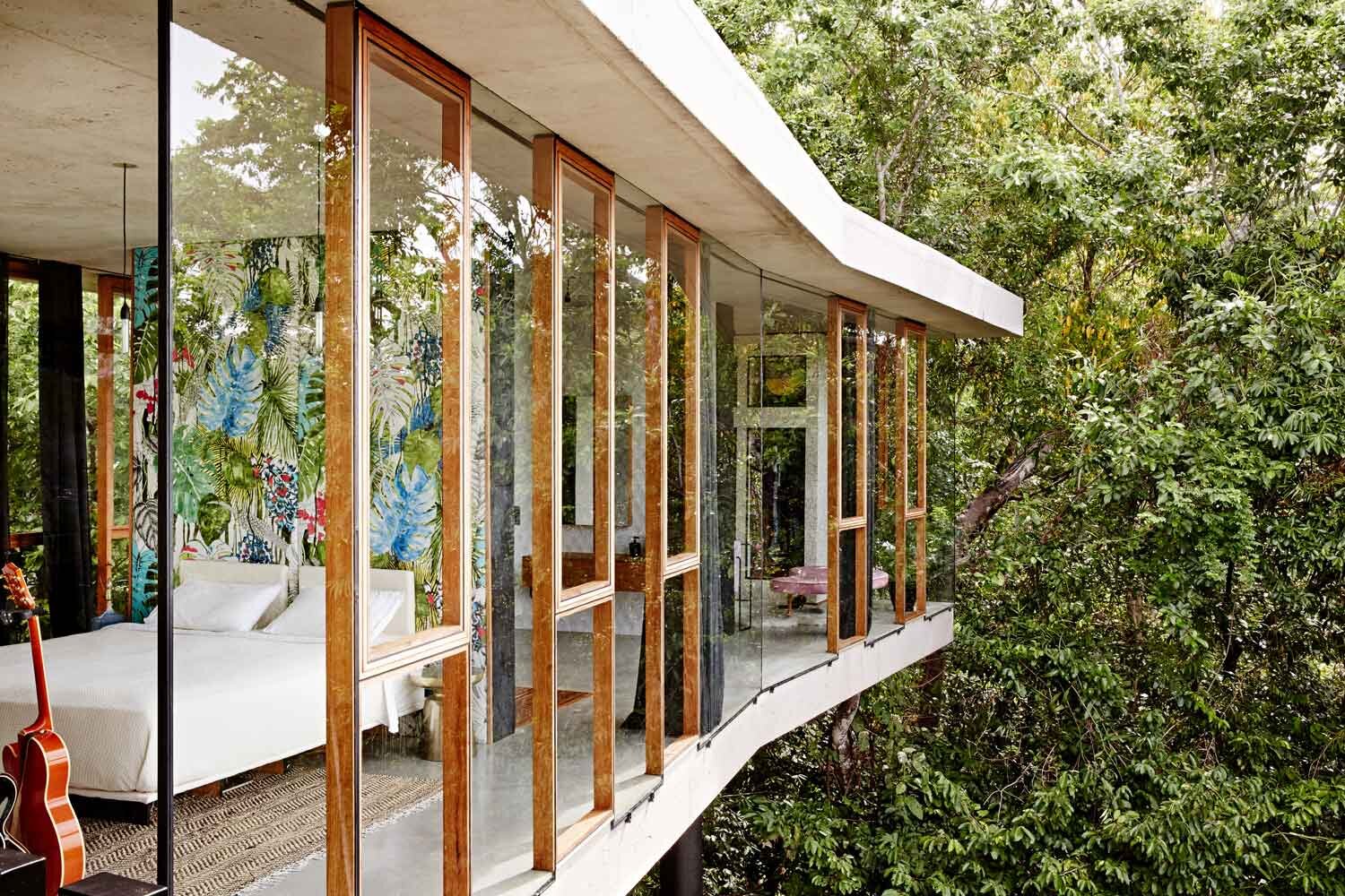 Planchonella House by Jesse Bennett Architect // Cairns, Australia | Yellowtrace