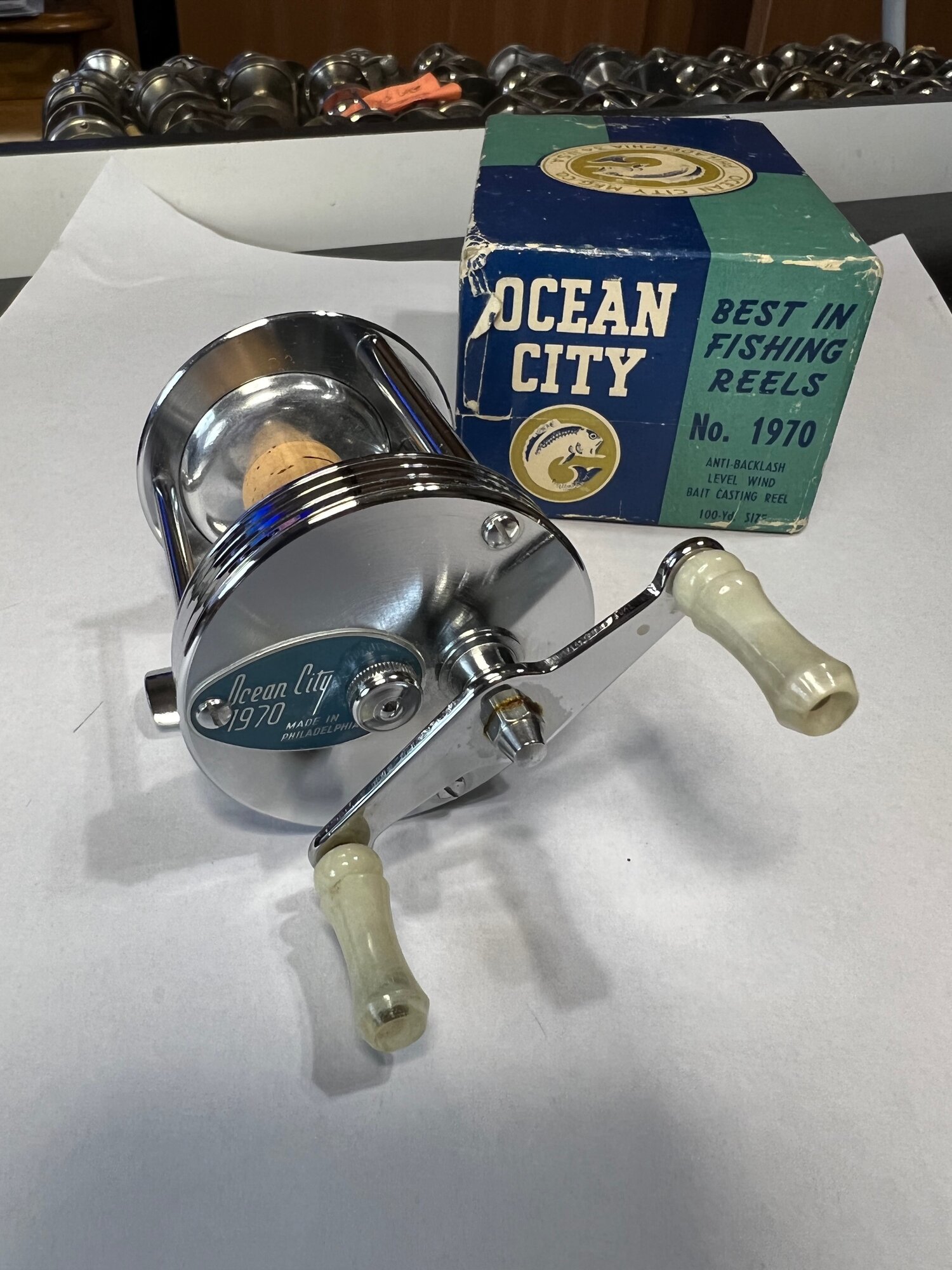 Vintage 1581 Ocean City Level Wind Bait Casting Fishing Reel w/ Box & Manual