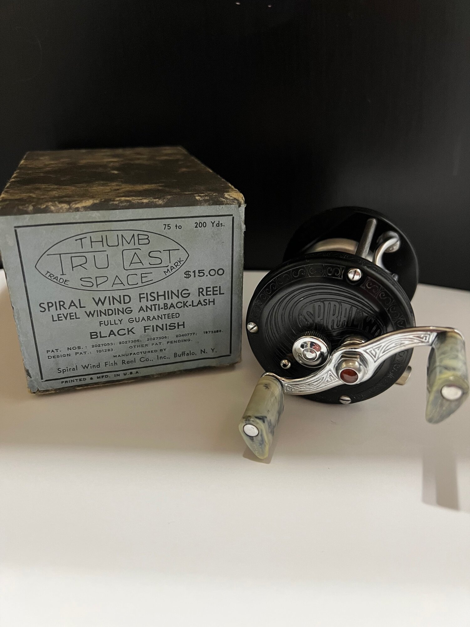 Spiral Wind THUMB TRU CAST SPACE Level Wind Black Finish Buffalo N.Y. with  Original Box & Instructions Circa -1933 — VINTAGE FISHING REELS