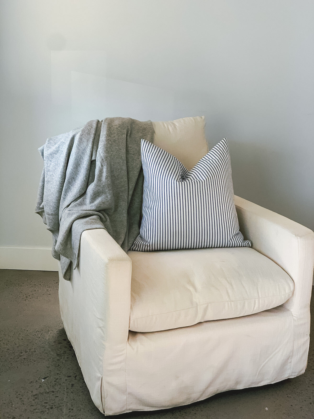 Coastal Cashmere - Cashmere - Classic Blanket — Throw Throw Iterations Cashmere