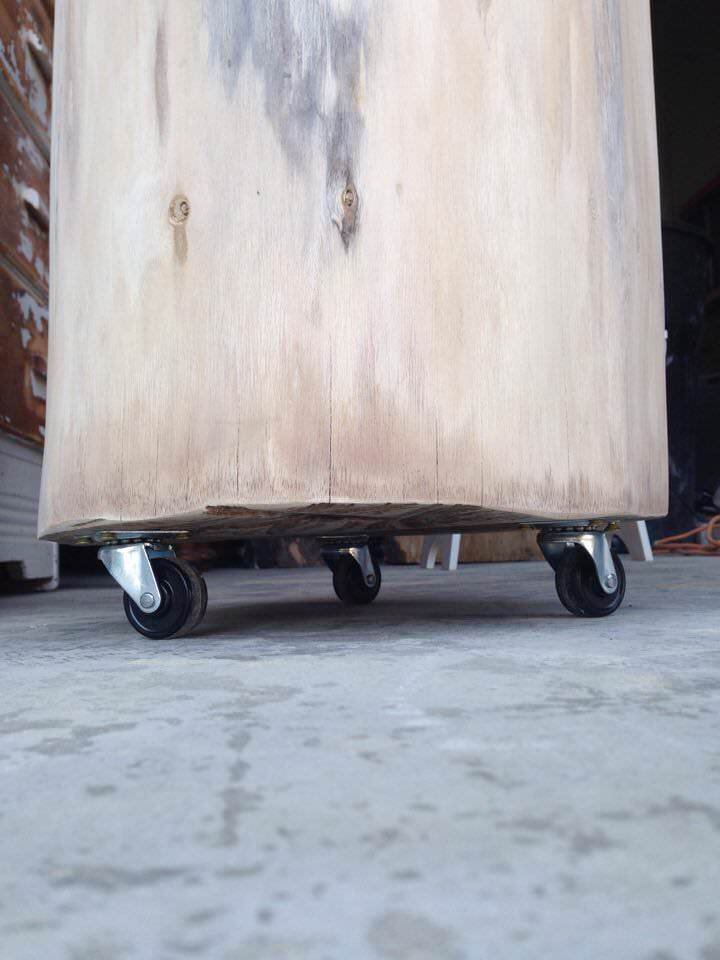 DIY Tree Stump Tables-6