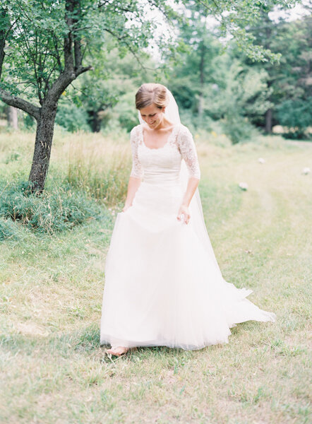 Pastel Summertime Wedding as seen in Martha Stewart Weddings Magazine20