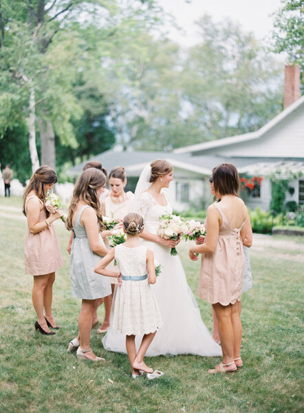 Pastel Summertime Wedding as seen in Martha Stewart Weddings Magazine43
