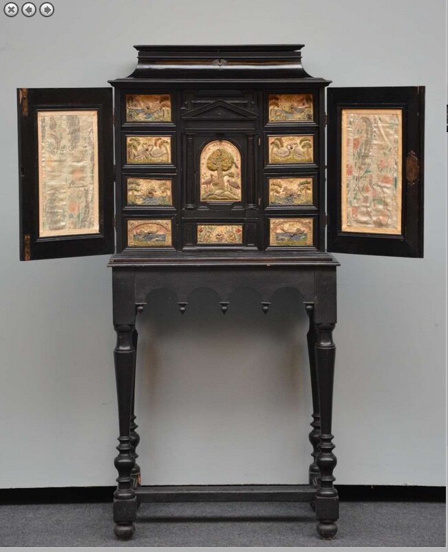 17th century Flemish cabinet 1