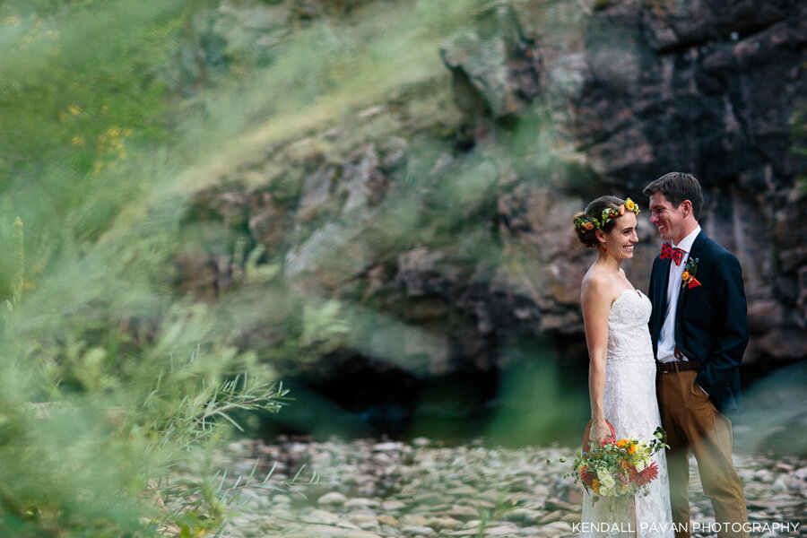051 annie + brian wedding | riverbend lyons colorado | kendall pavan photography