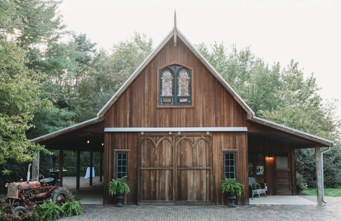 barn used as wedding venue in Ontario