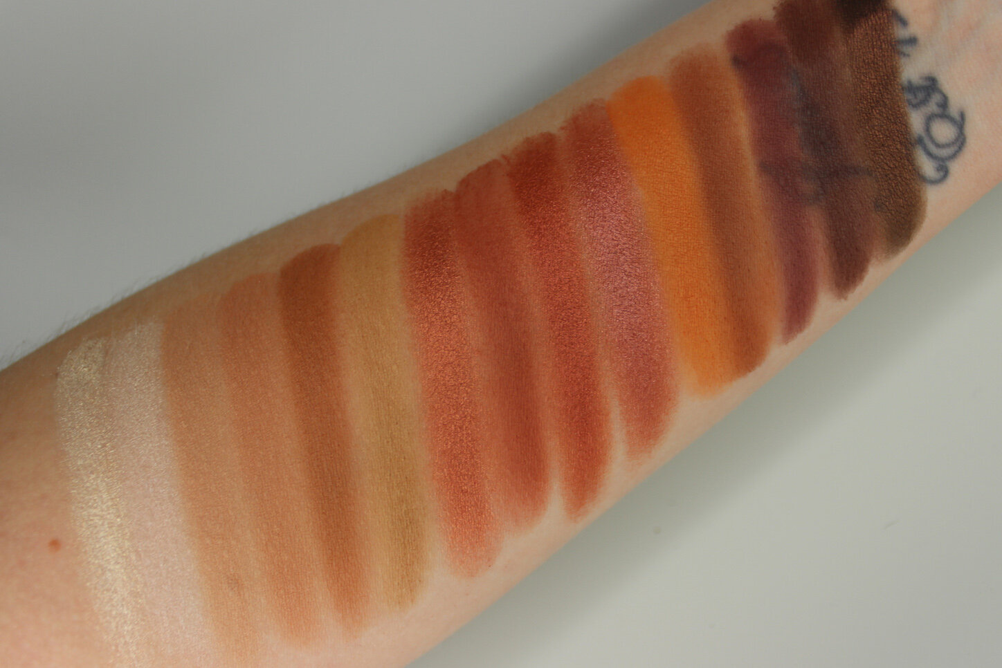 REVOLUTION RE-LOADED PALETTES SWATCHES