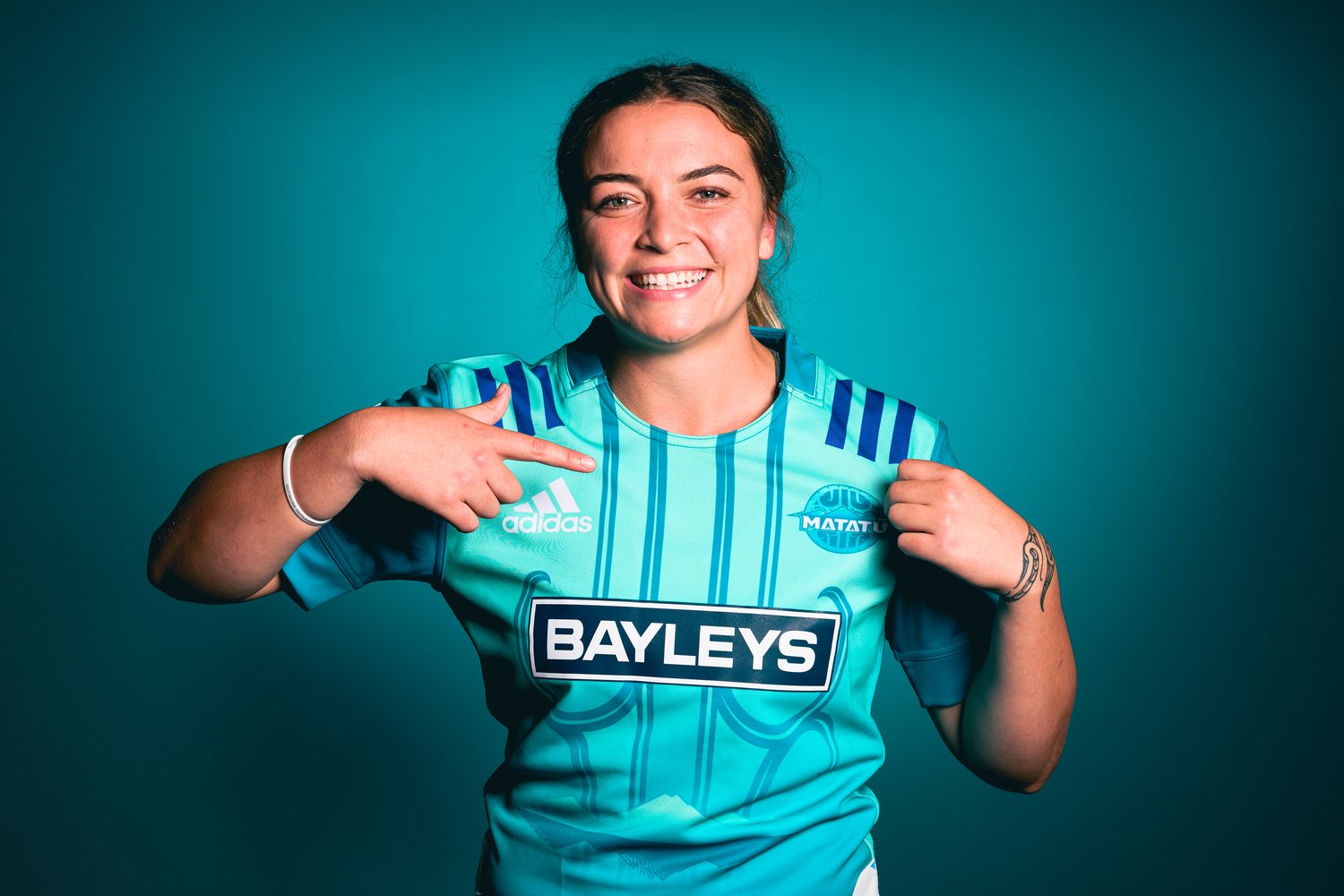 Renee Holmes Re-signs for 2023 | Matatū Rugby
