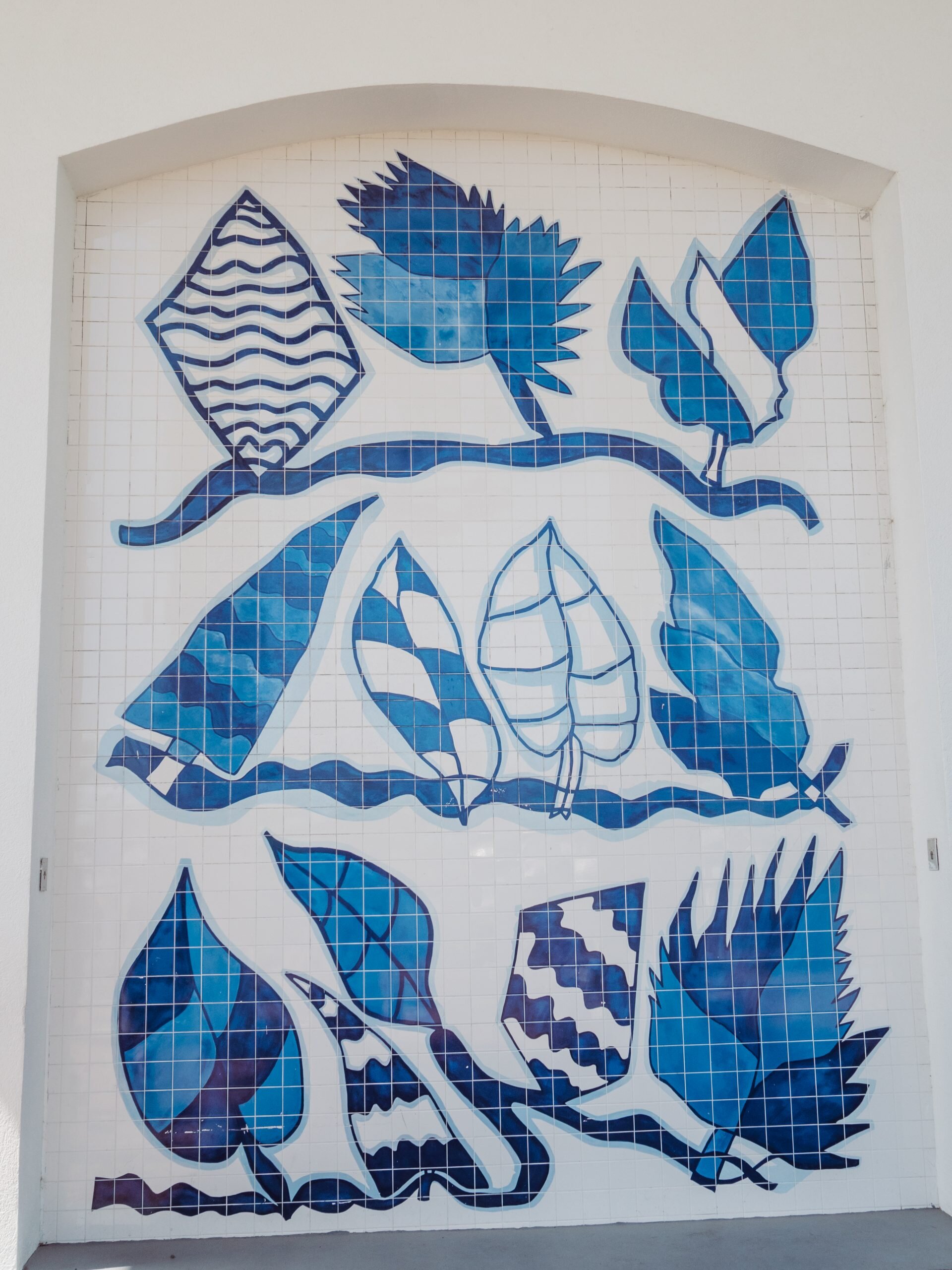 blue and white tile wall mural