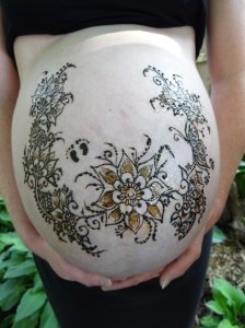 pregnancy belly henna
