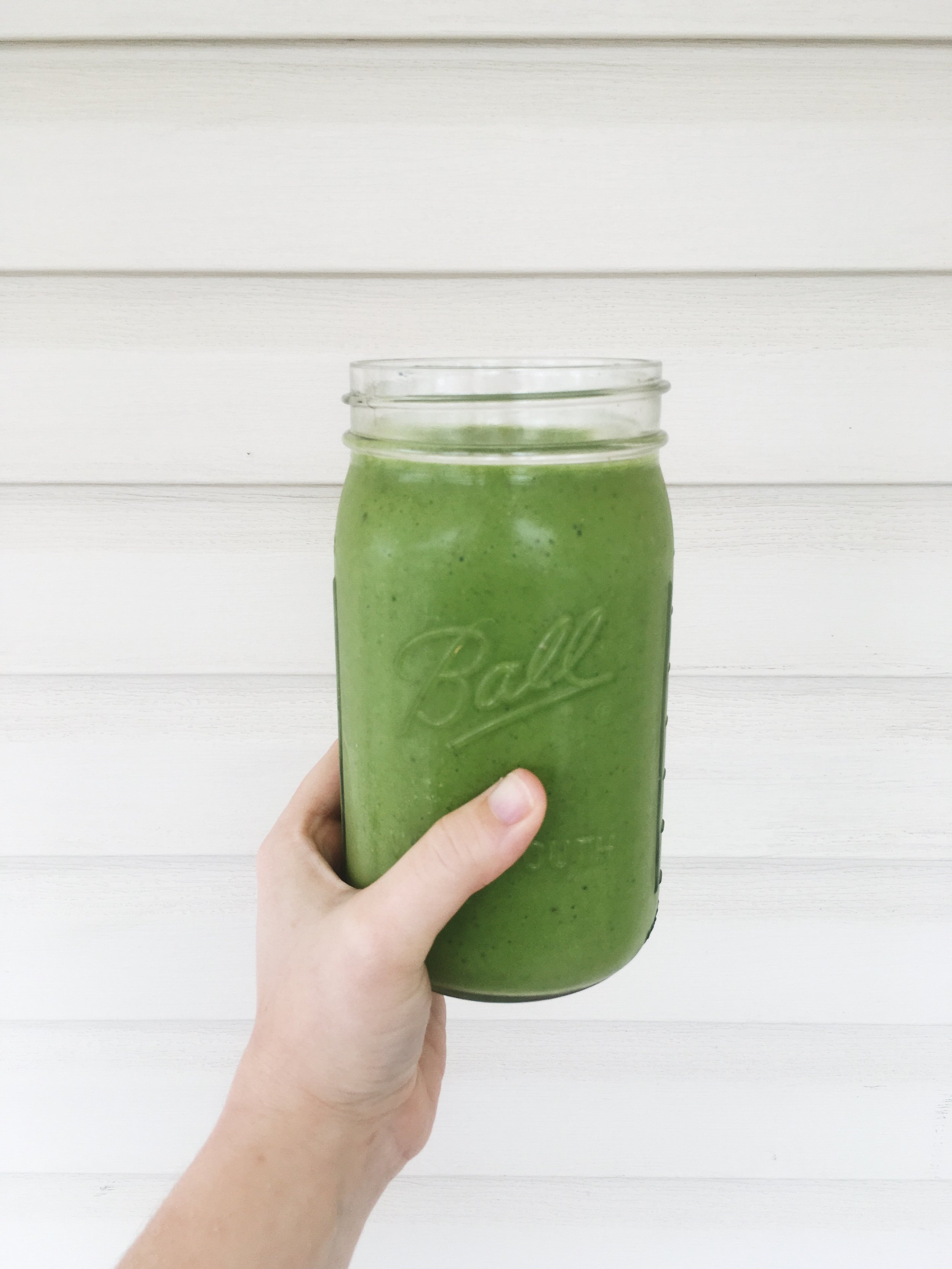 current workout playlist + green smoothie recipe 