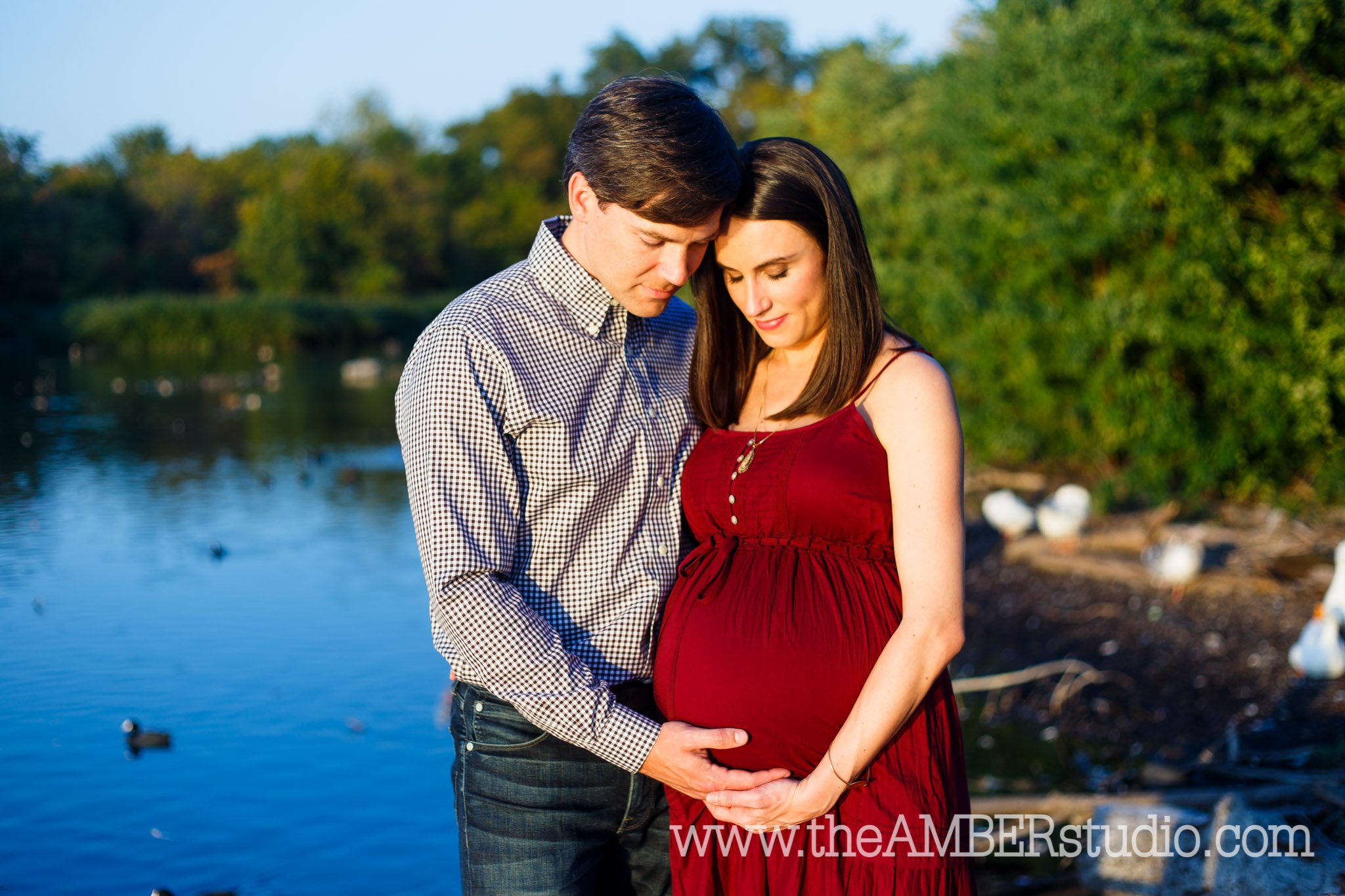 dallas-photographer-maternity-pregnant-preggers-baby-couple-married-white-rock-lake-dfw-texas-black-african-american-fall-burgundydress-jeans0012