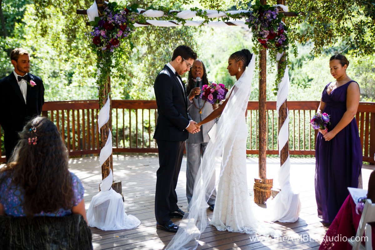 los-angeles-ca-african-american-wedding-photographer-interracial-couple-natural-hair-bride-braids-topanga-canyon-outdoor-purple-pink-love-amber-knowles-0028