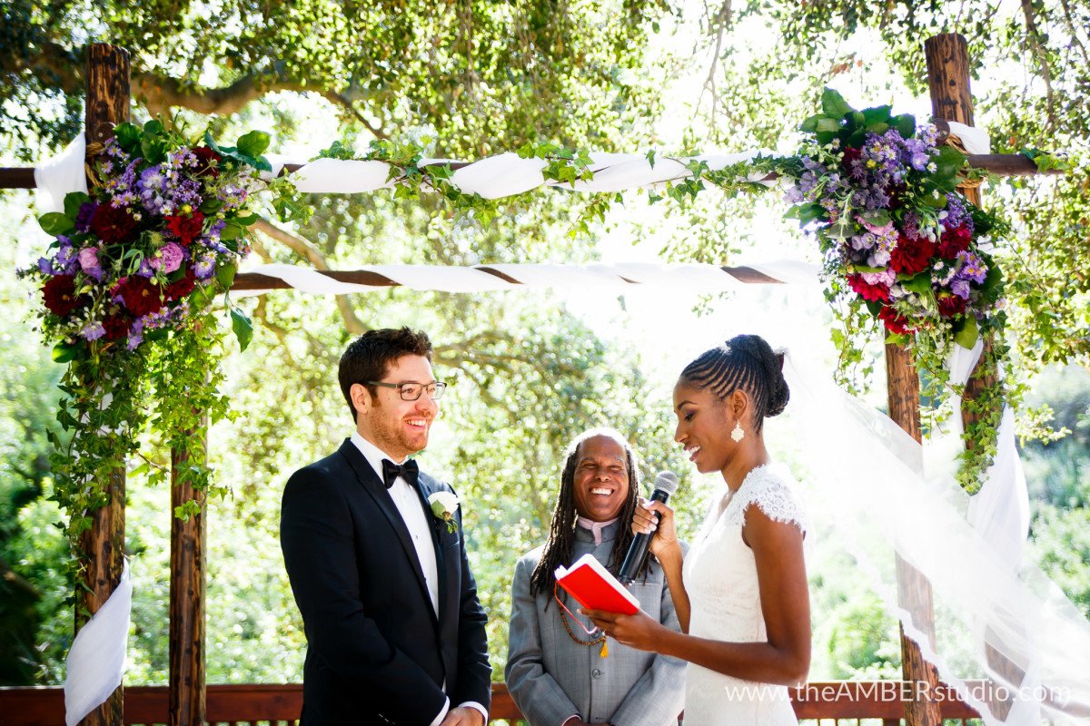 los-angeles-ca-african-american-wedding-photographer-interracial-couple-natural-hair-bride-braids-topanga-canyon-outdoor-purple-pink-love-amber-knowles-0032