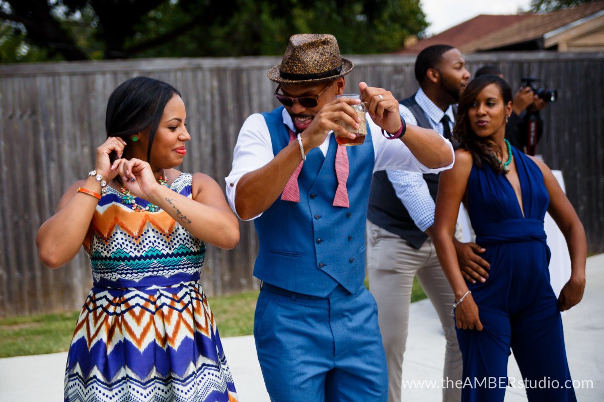 dallas-black-wedding-photographer-backyard-outdoor-african-american-texas-love-couples-marriage-house-home-0043