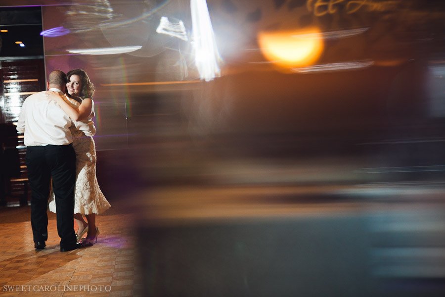 bride and groom's first dance, la orilla del rio ballroom