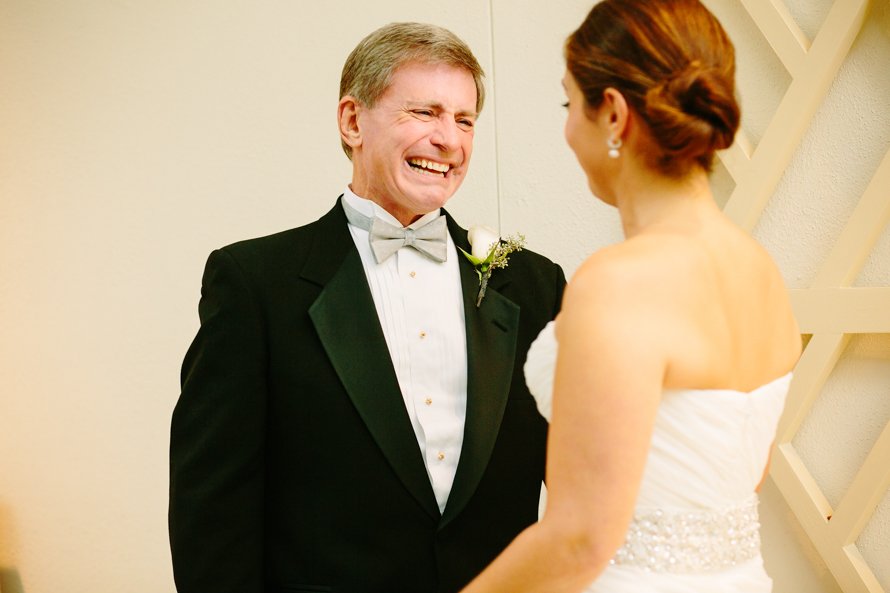father seeing bride for first time