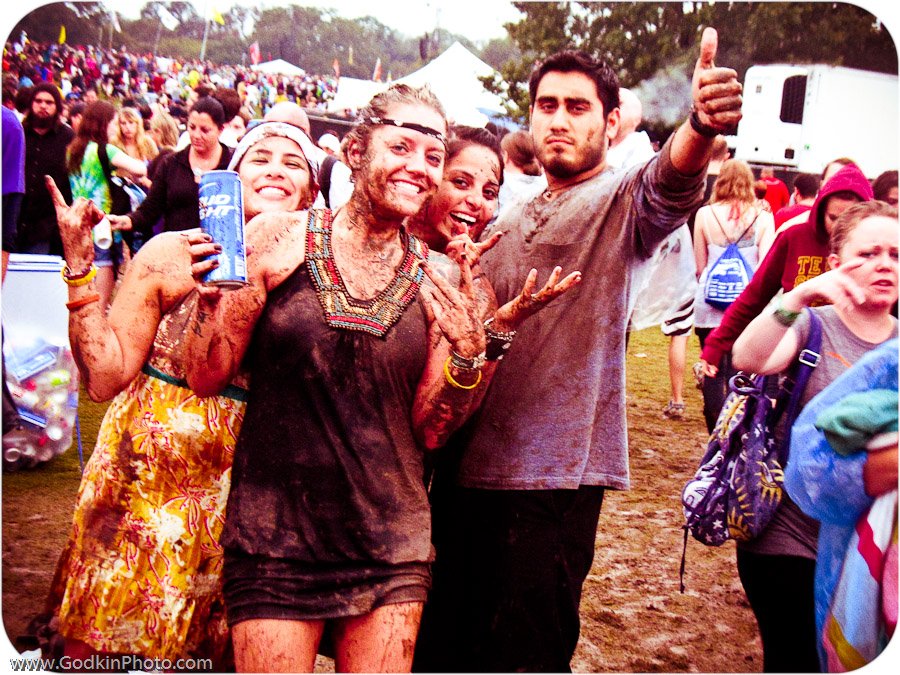 Music fans embracing the mud on day 2 of Austin City Limits Music Festival 2009