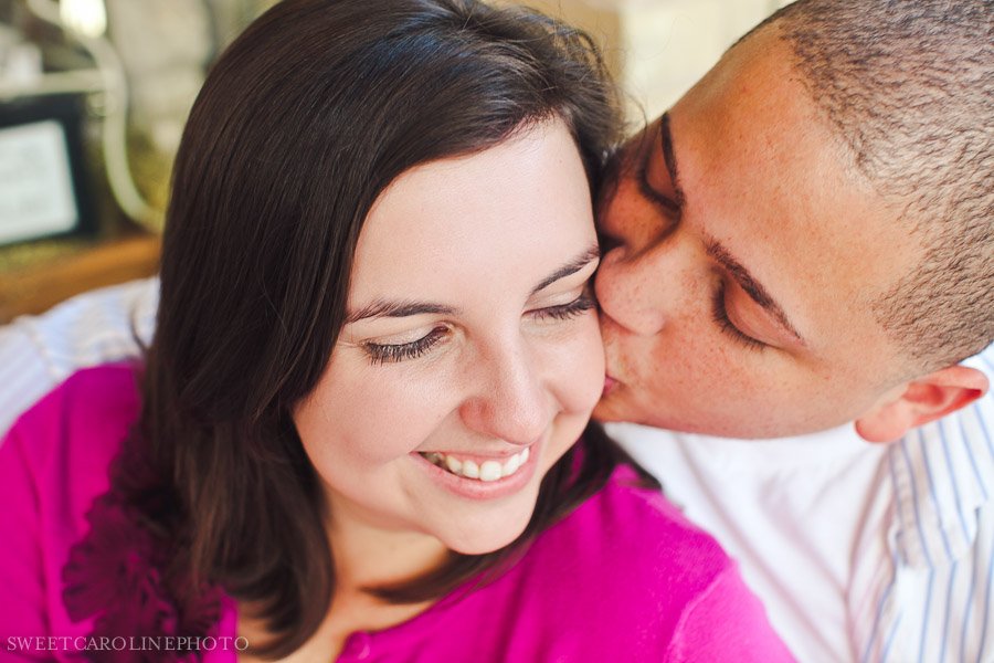 couple kissing in boerne, texas