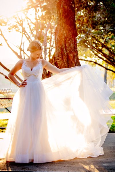 bride in natural sun light