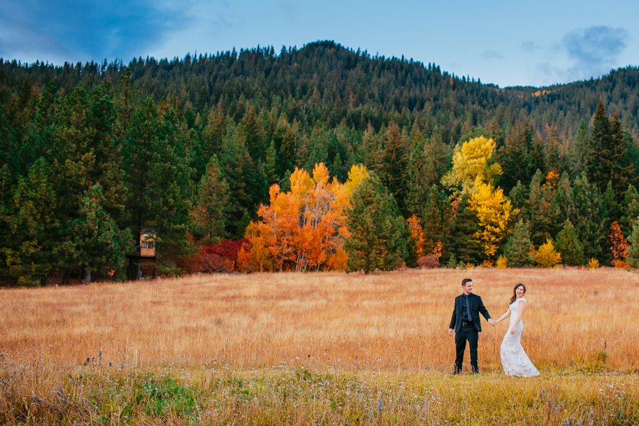 fall wedding in pacific northwest