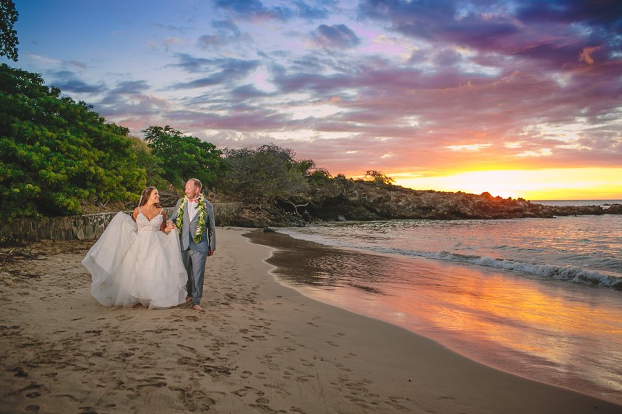 bride and groom portrait at sunset in hawaii