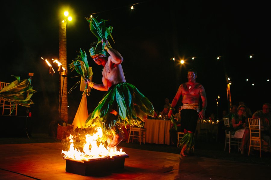 hawaiin fire dancers