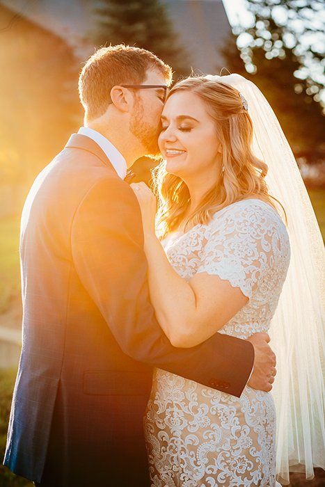 colorado sun flare with bride and groom