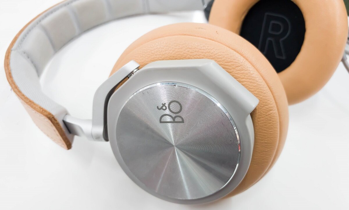 & Olufsen Headphone Review Audiophile ON
