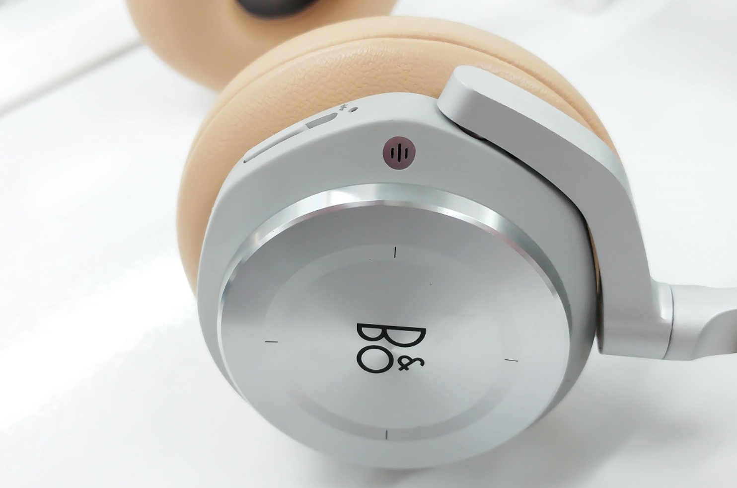 Afgang Trække ud Amazon Jungle Bang & Olufsen Beoplay H8 Noise Cancelling Headphone Review — Audiophile ON