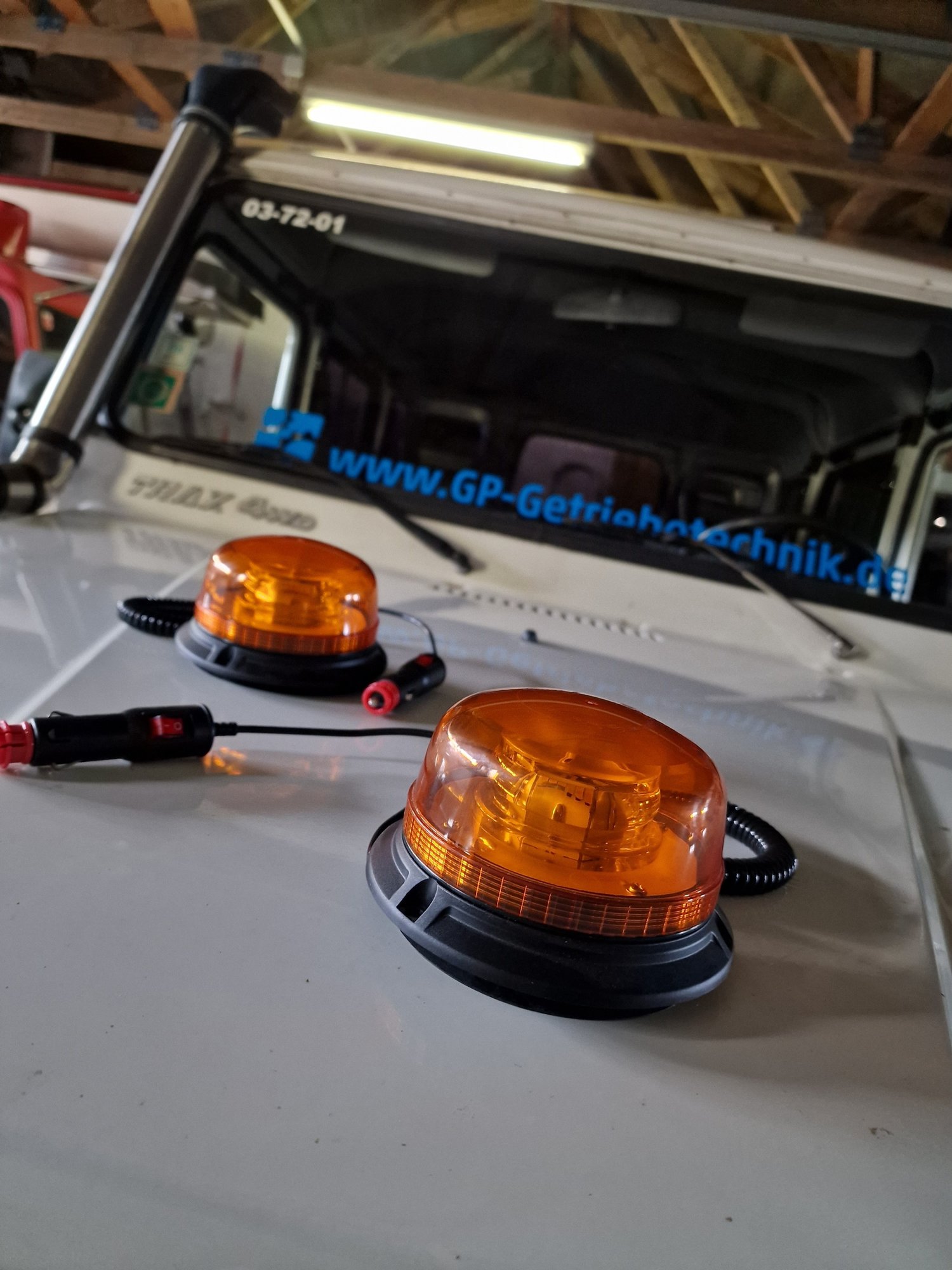 LED Rundumleuchte Blinkleuchte orange mit 12v Stecker für Zigarettenanzünder  und Schalter Warnlampe — GP-Getriebetechnik